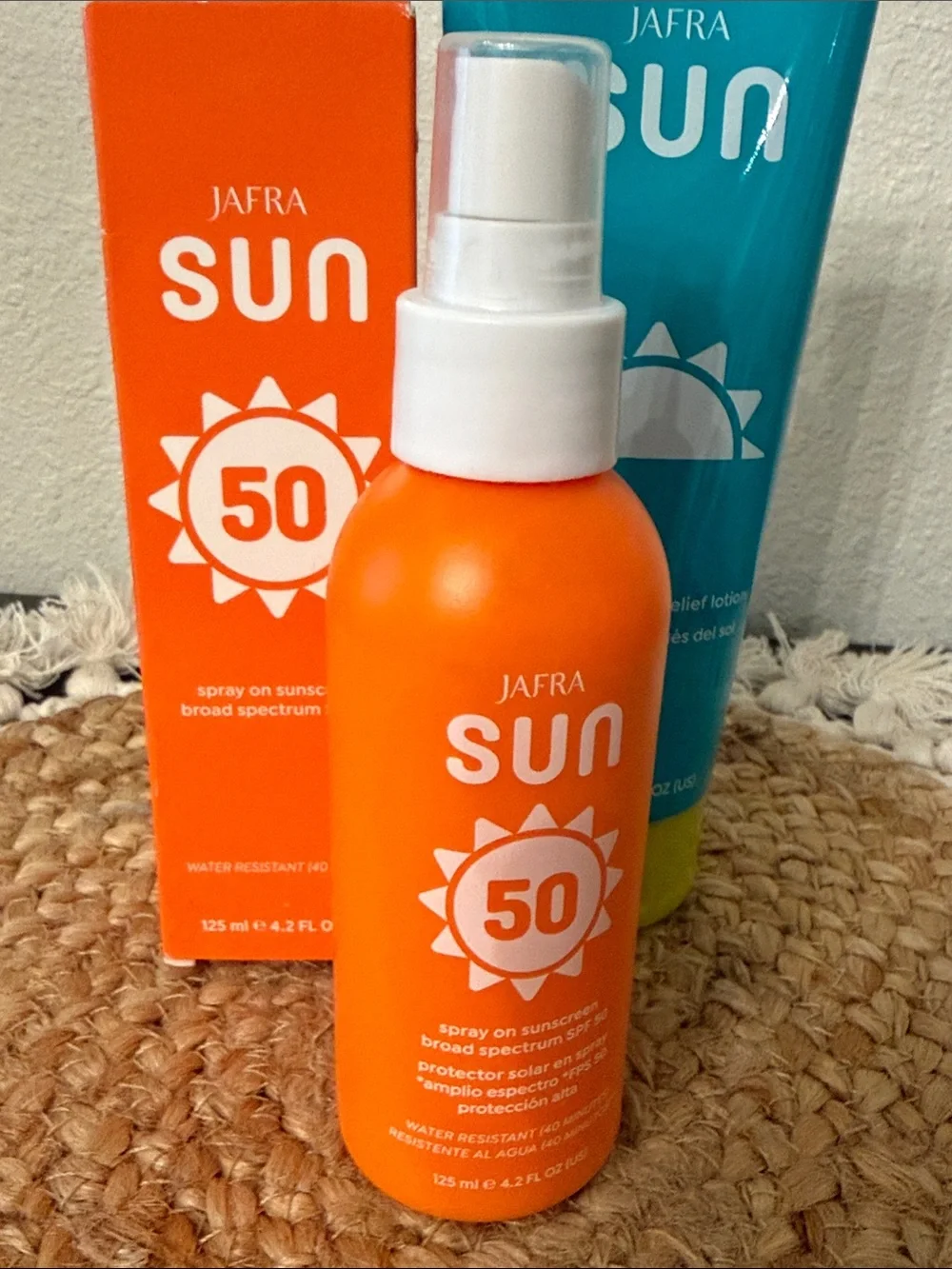 JAFRA SUN SPF 50 Spray Sunscreen & Cooling After Sun Relief Lotion Set